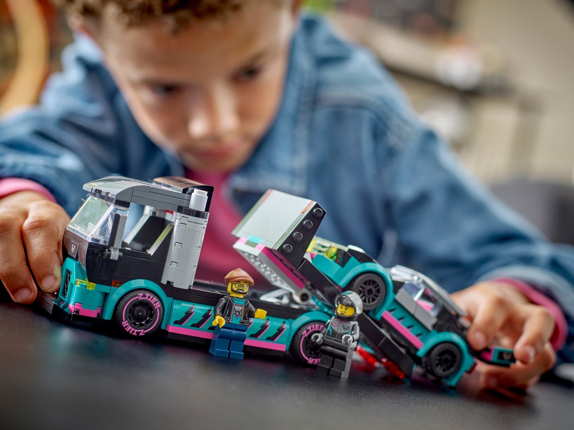 Race Car and Car Carrier Truck | City | 60406
