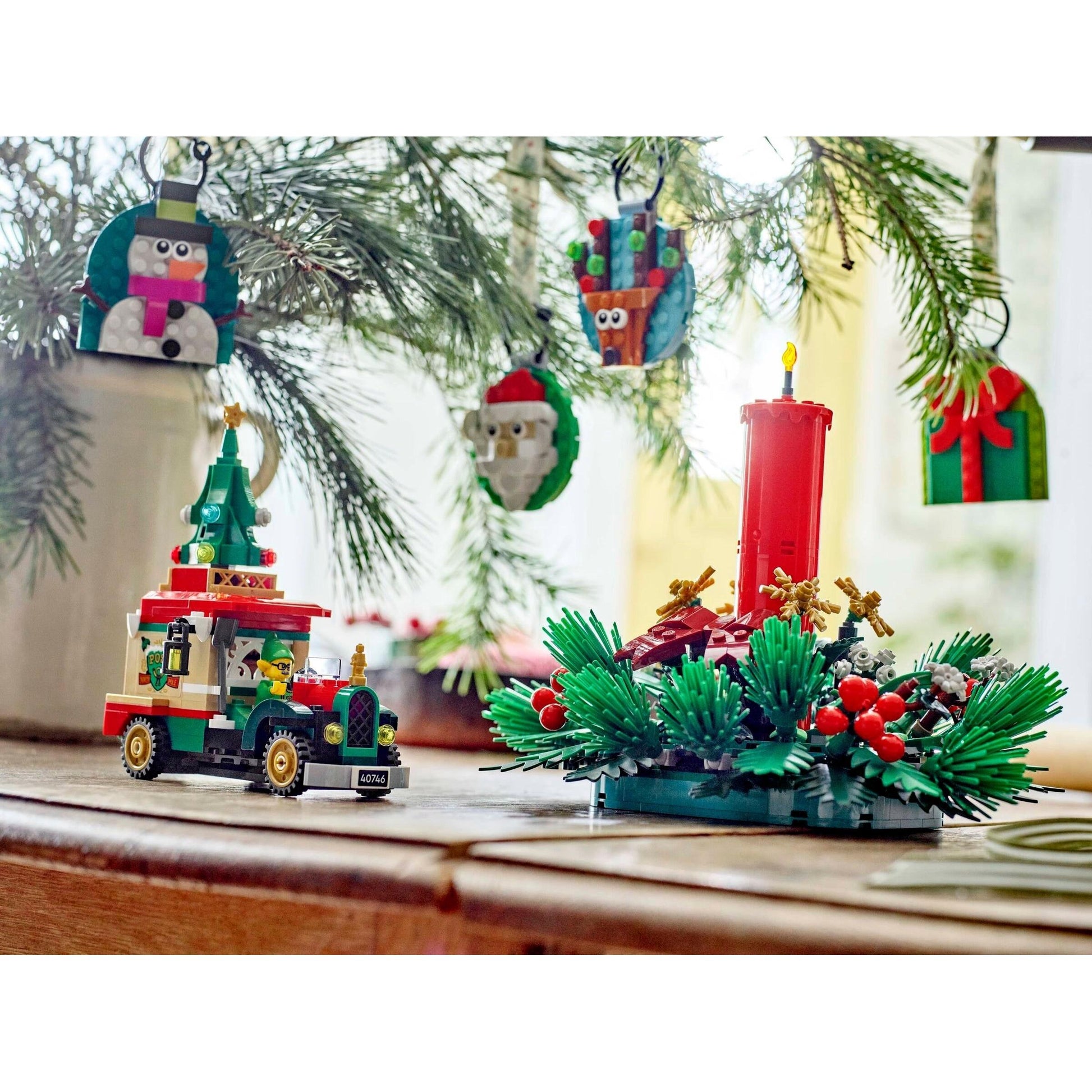 Santa's Delivery Truck | Seasonal | 40746
