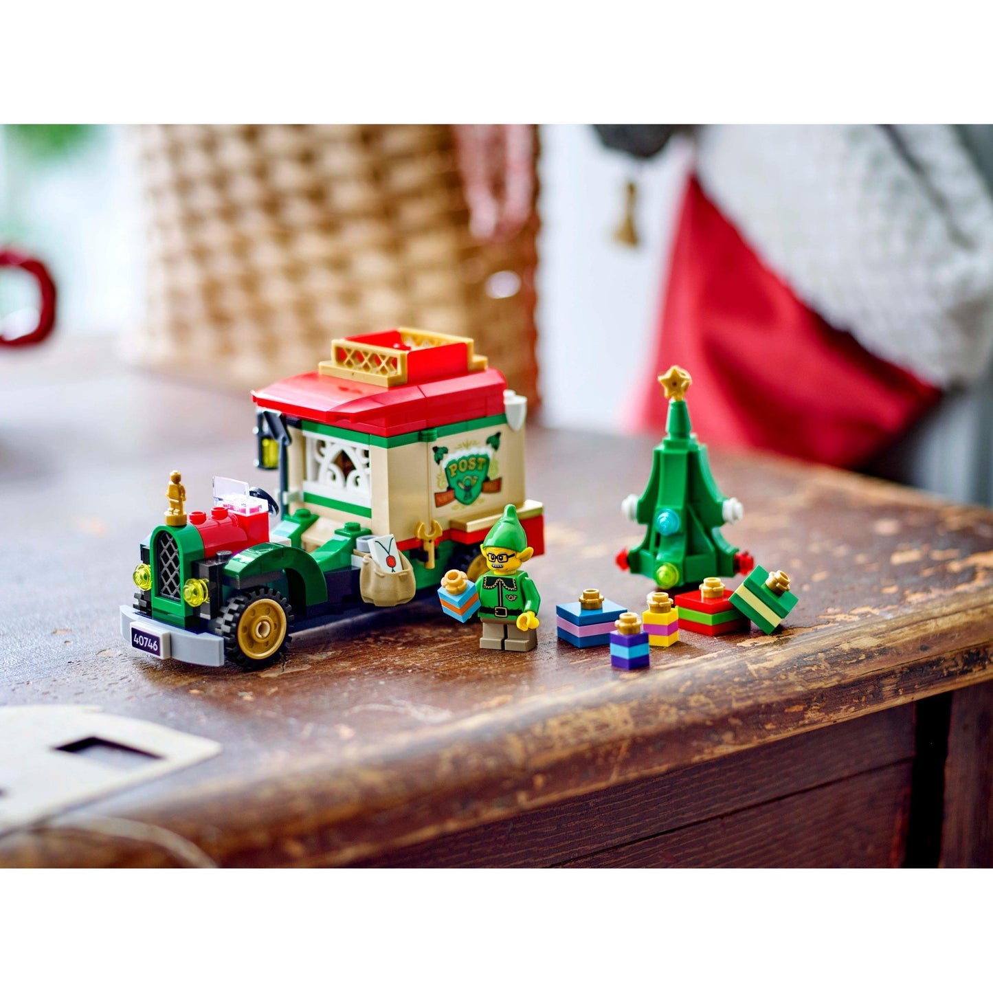 Santa's Delivery Truck | Seasonal | 40746