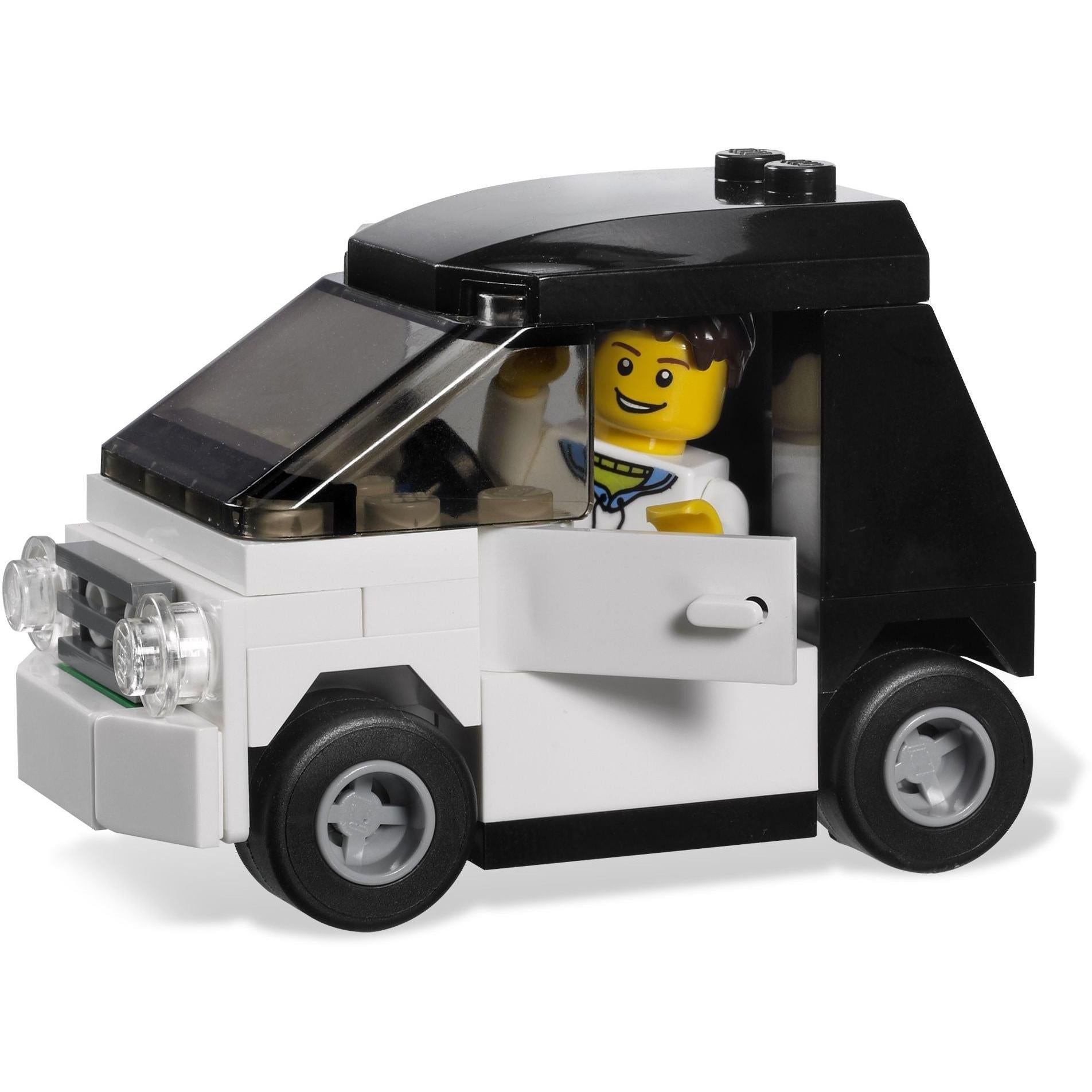 Petite voiture | Ville | 3177