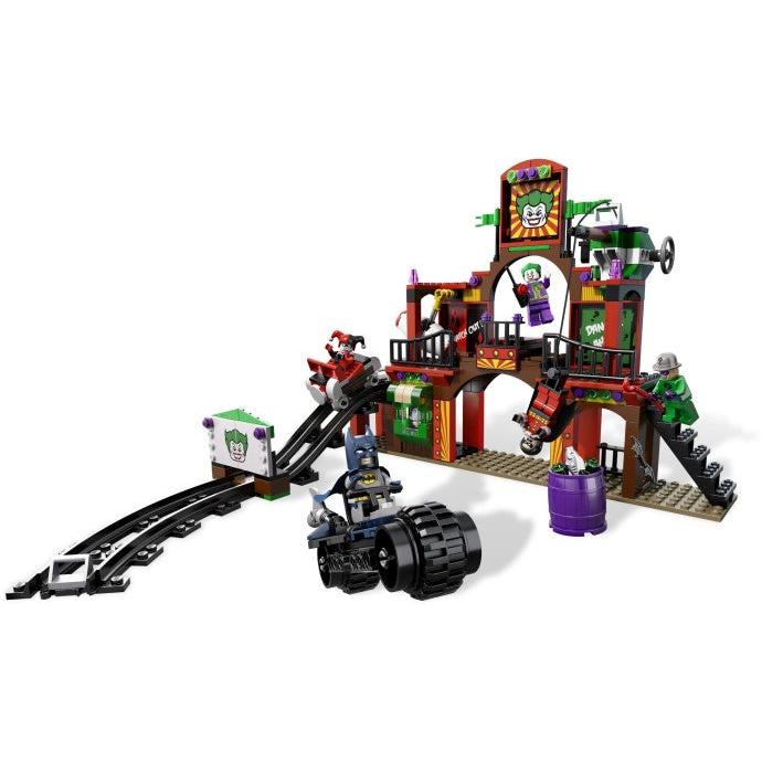 The Dynamic Duo Funhouse Escape | DC Comics Super Heroes | 6857