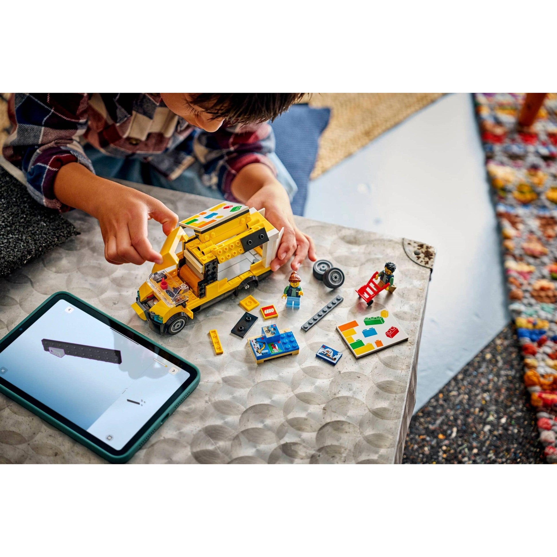 The LEGO Van | City | 60500