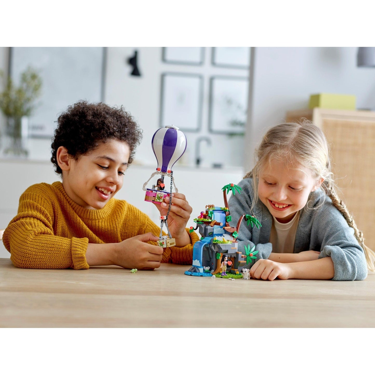 Tiger Hot Air Balloon Jungle Rescue | Friends | 41423