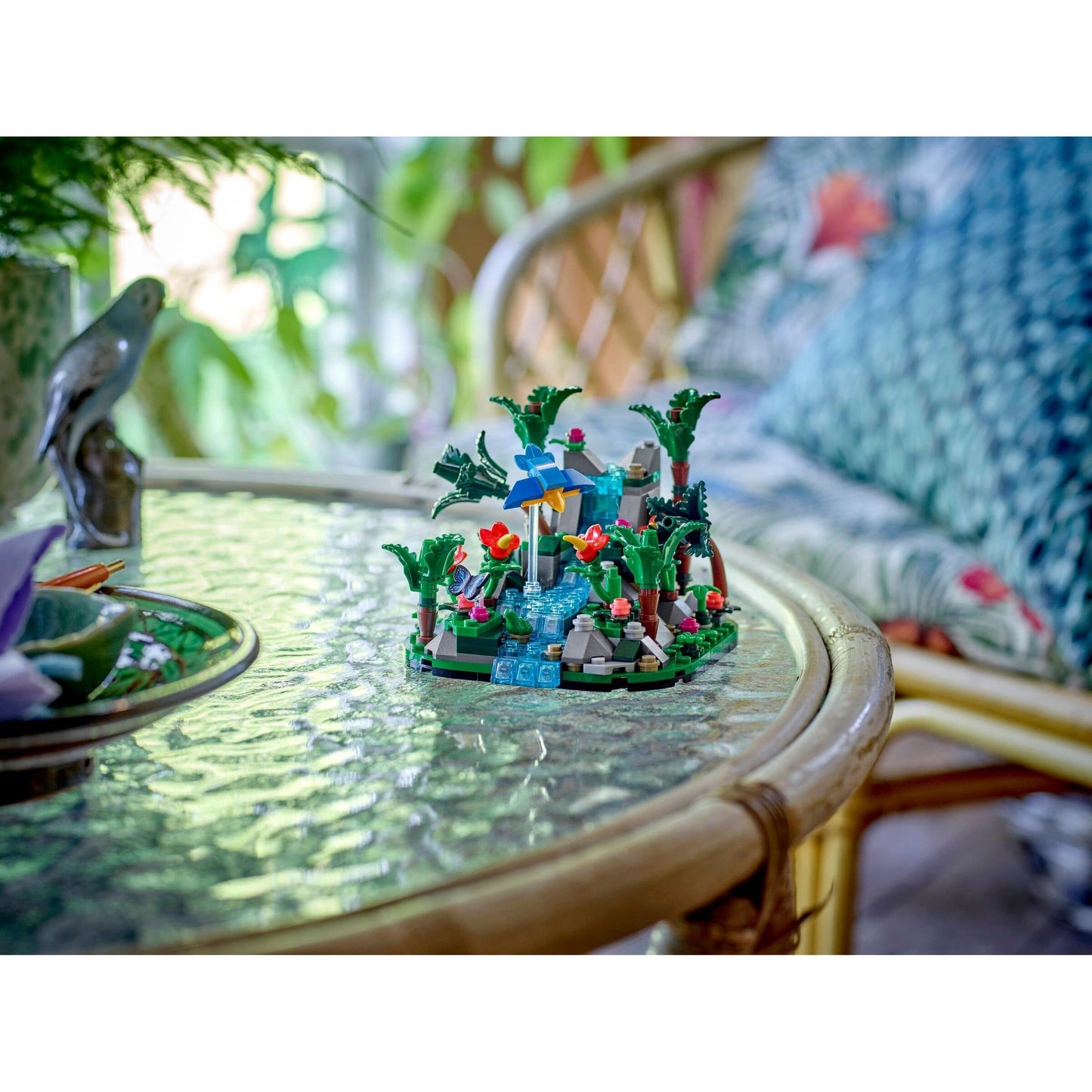 Tropical Rainforest Diorama | Promotional | 40782