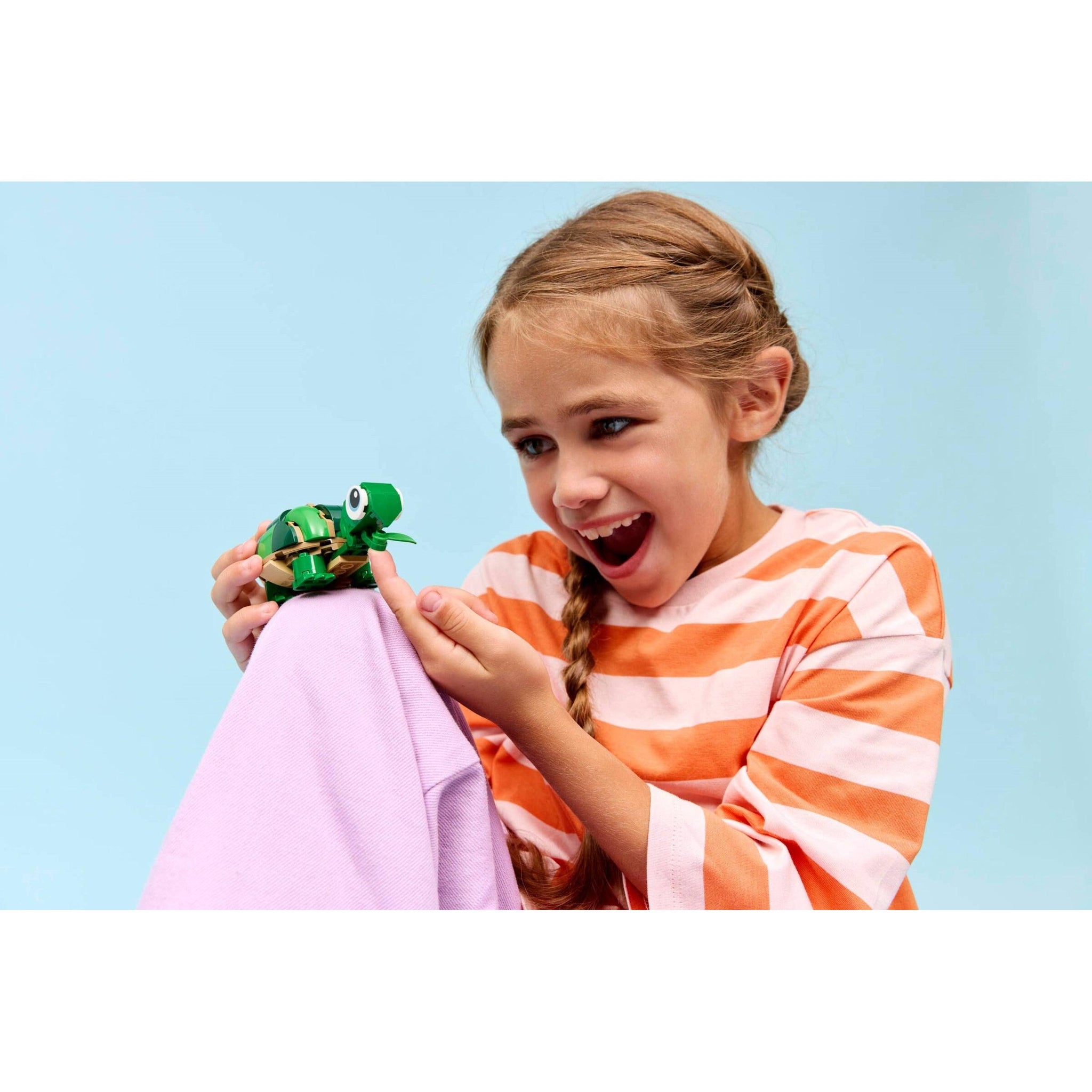 Turtle with a Water Lily | Creator | 31377