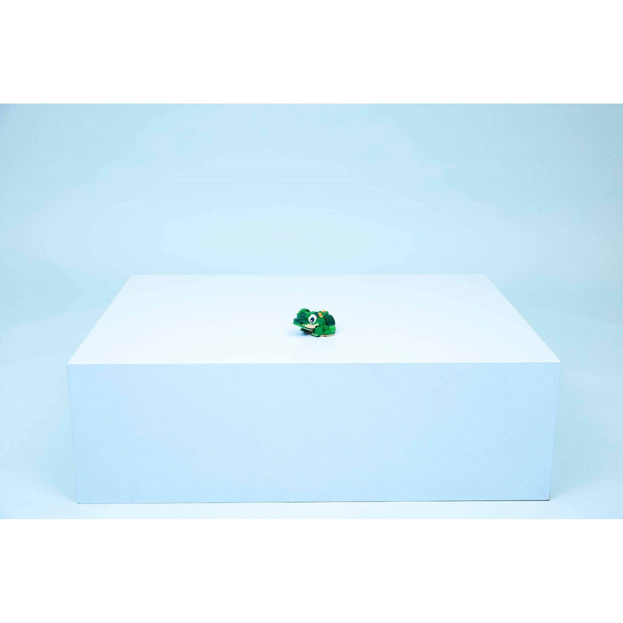 Turtle with a Water Lily | Creator | 31377