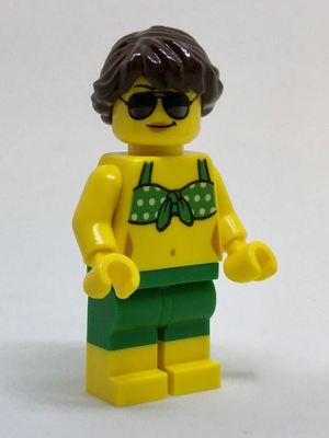 Baigneuse - Haut de bikini vert et short | cty0763