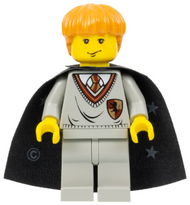 Ron Weasley - Gryffindor Shield Torso, Black Cape with Stars | hp007
