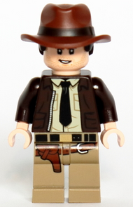 Indiana Jones - Veste marron foncé, cravate noire, chapeau bicolore marron rougeâtre avec cheveux, mains couleur nougat clair | iaj046