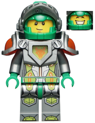 Aaron Fox - Flat Silver Visor and Armor, 2 Clips and 2 Bars with Tow Ball on Back | nex035