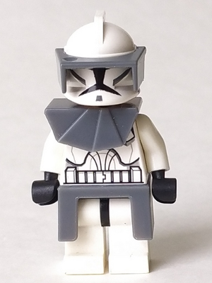 Soldat clone (Phase 1) - Visière, épaulière et kama gris bleu foncé, grands yeux | sw0203