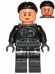 Iden Versio (commandant de l'escouade Inferno)