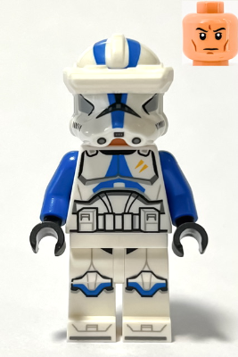 Clone Trooper Specialist, 501st Legion (Phase 2) - Blue Arms, Macrobinoculars, Nougat Head, Helmet with Holes | sw1248